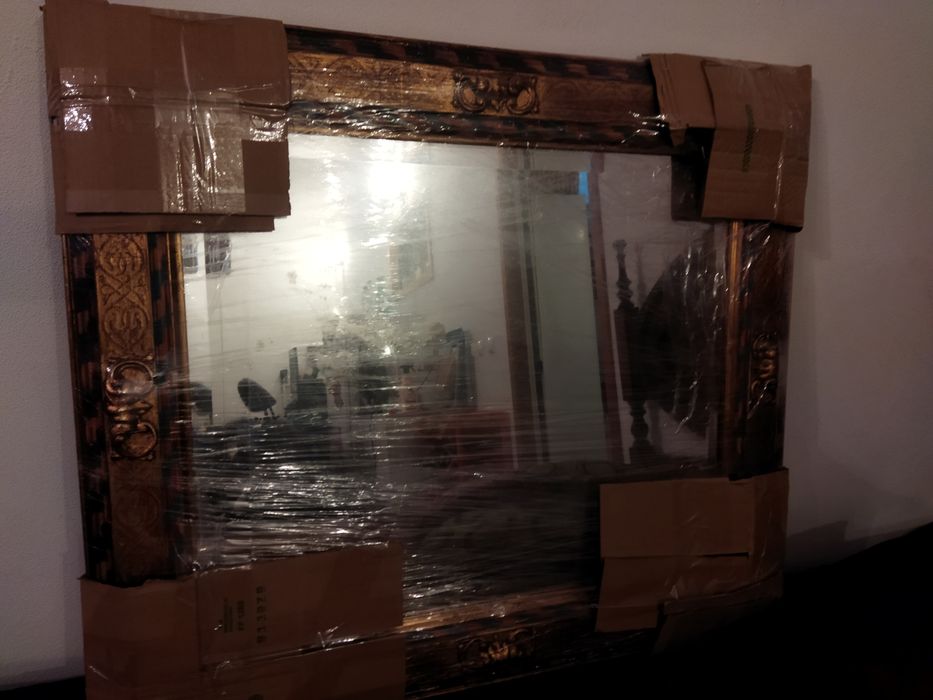 Espelho moldura dourada