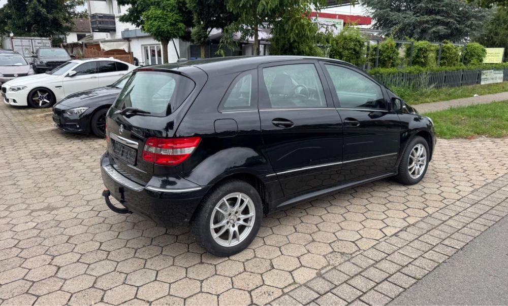 Мерседес Mercedes-Benz B, 2008, 2.0бензин пригнана з Німеччини