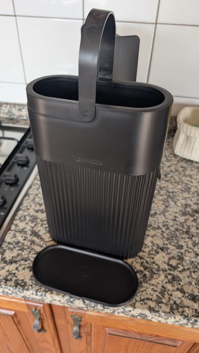 Depósito de Cápsulas Usadas e Suporte para Caixas Novas Nespresso