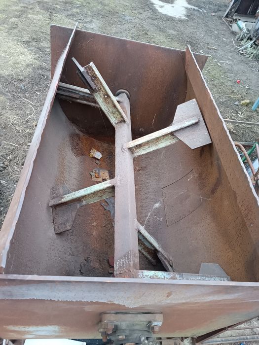 Продам змішувач суміші