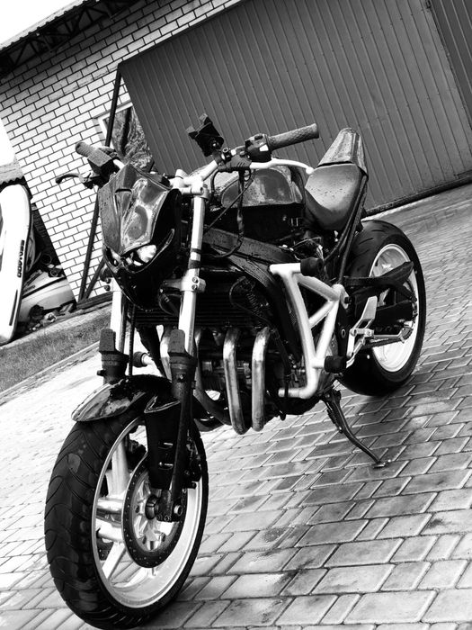 Мотоцикл Сузуки Катана 600