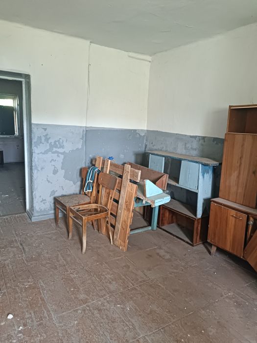 Продам 4 х комнатную квартиру Бабаи