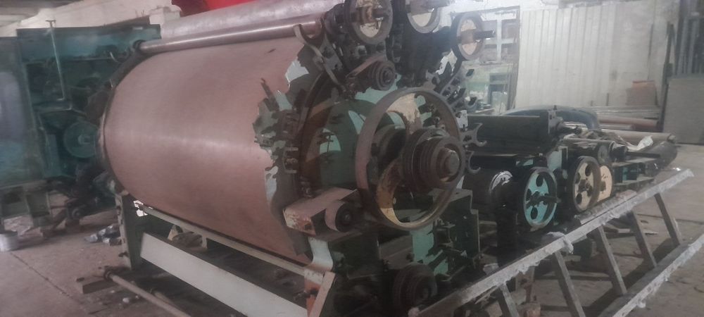 Розпродаж слюсарного обладнання. Токарний.Вальці. Гільйотина. Чесальні