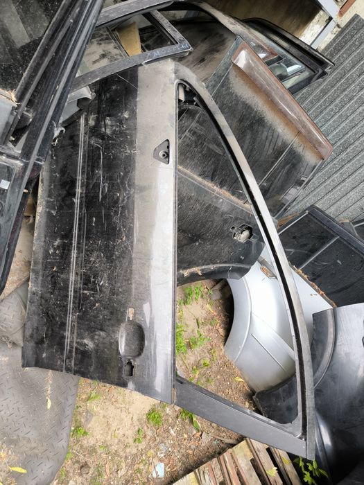 Peugeot 407 дверь крышка багажника