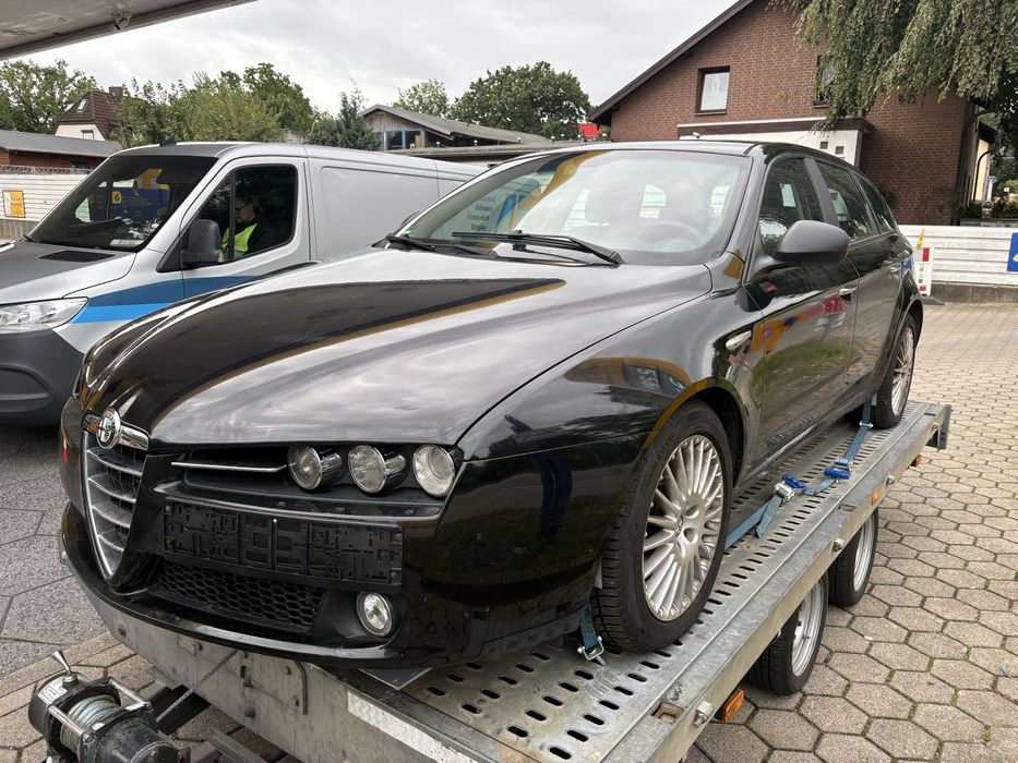 Alfa Romeo 159 2.2 jts kolor 601 ksenon skóra alufelgi 17
