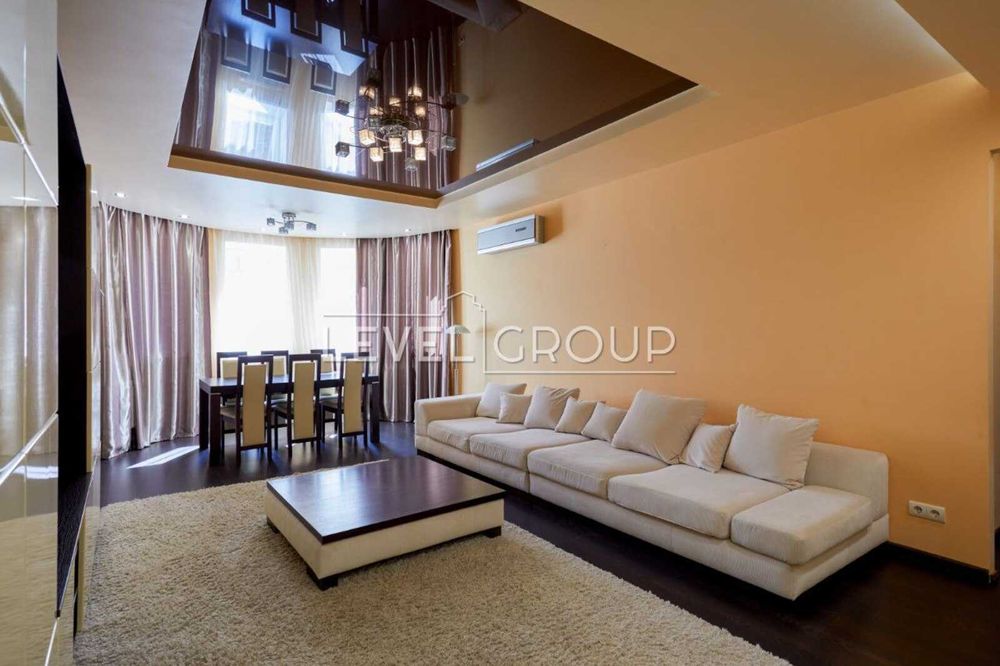 Простора трикімнатна квартира з ремонтом Голосіїво Голосіївський парк