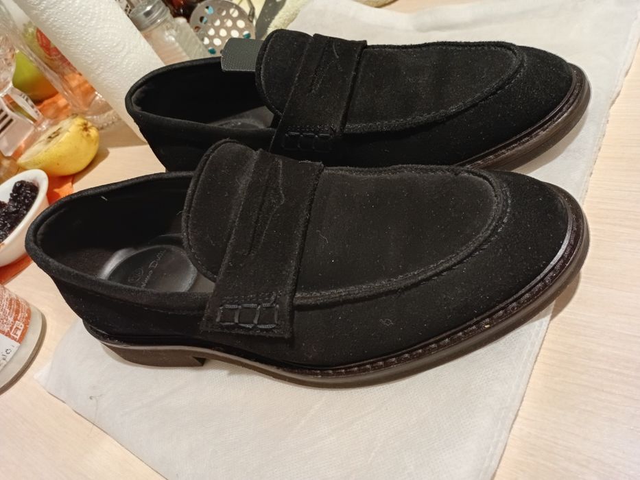 Туфлі шкіряні лофери в гарному стані