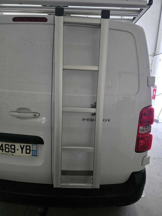 Barras tejadilho + escada aluminio