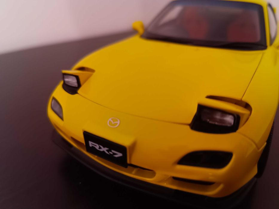 Mazda RX-7 Type R Bathurst R - 1:18 Polar Master