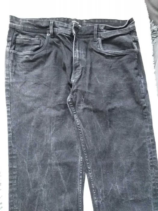 Nowe spodnie " Reserved " roz. 33/32