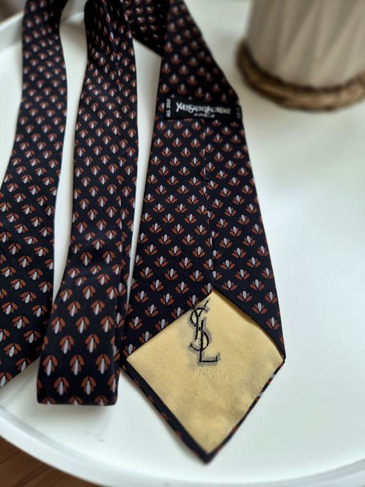 Краватка від Yves Saint Laurent