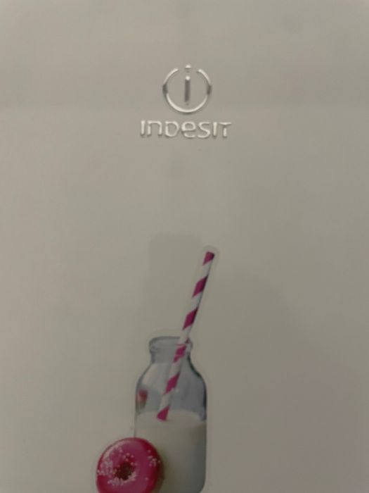 Frigorífico combinado indesit