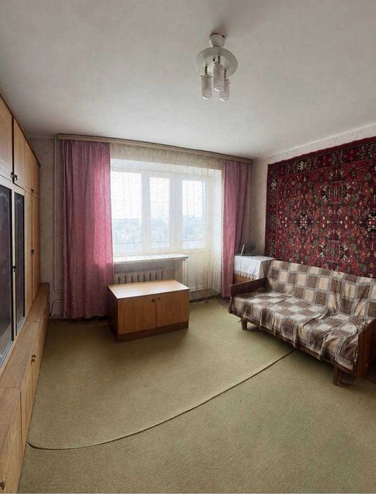 Продається 3-кімнатна квартира 67,4 м² Центр 5/9 поверх Ромни