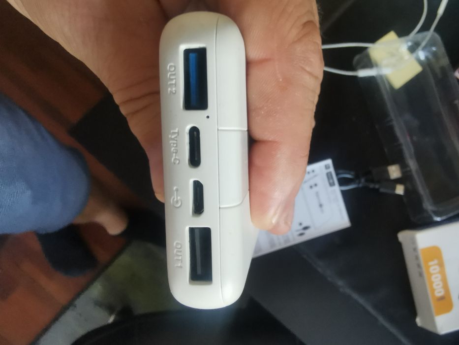 Nowy power bank 10000mAh USB c