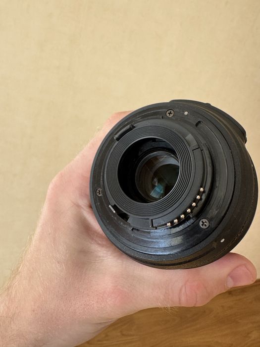 Обьектив Nikon 18-55