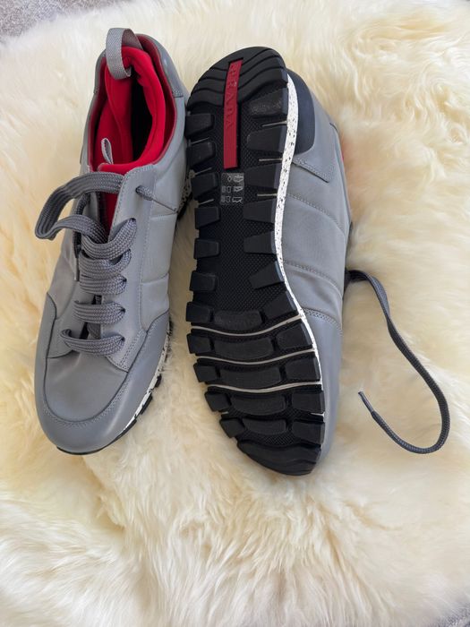 Кроссовки Прада, серые, новые
