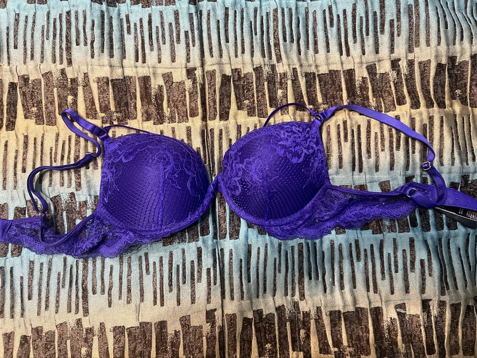 Лифчик , бюстгальтер Victoria’s Secret