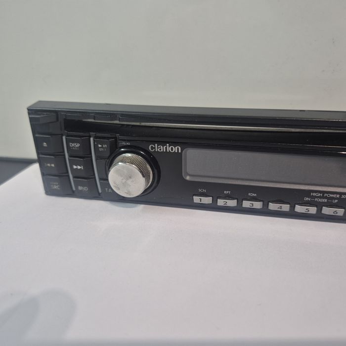 Panel radia Clarion DB189RMP