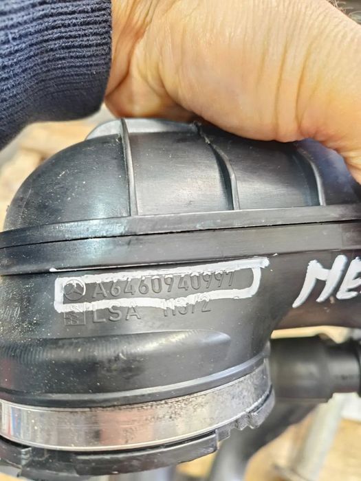 Tubo de admissão turbo Mercedes W204 220 CDI, referência A6460940997