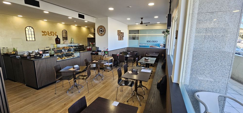 Trespasse Café em Frente à Faculdade – Maia