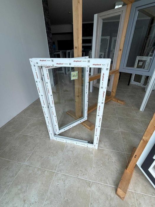 Janelas de abrir em PVC Branco