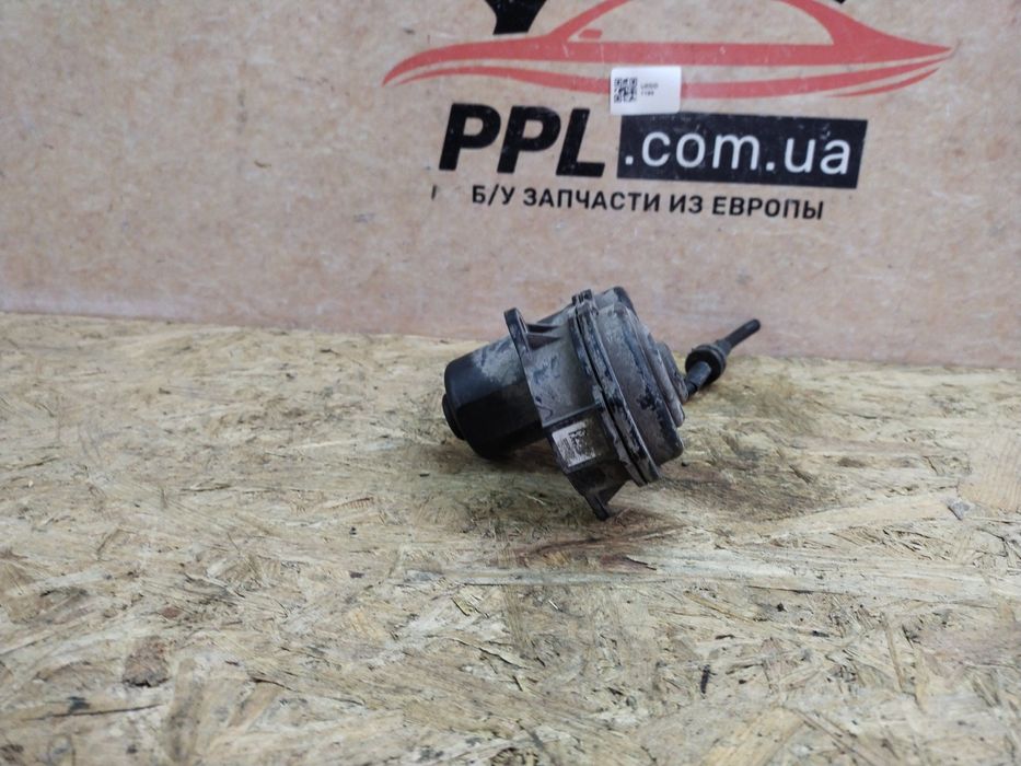 Jeep Compass II 2016- Renegade моторчик заднего суппорта ручника