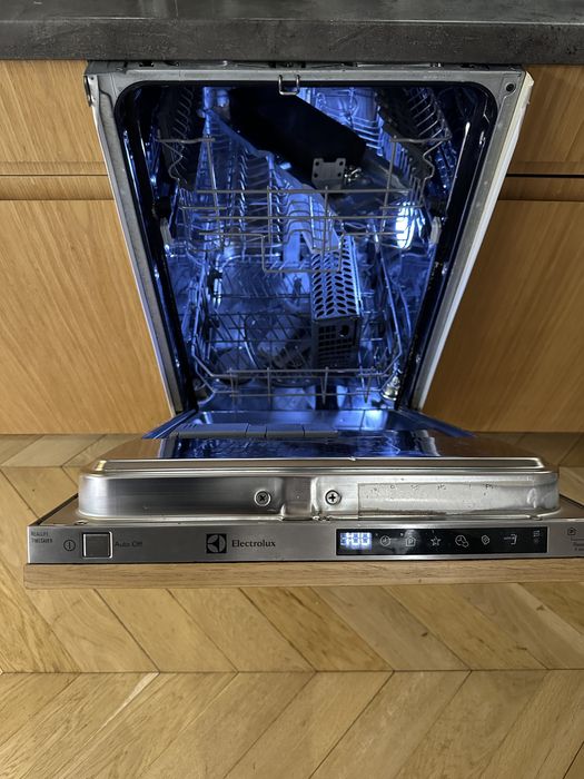 Zmywarka do zabudowy Electrolux ESL4650RO (uszkodzona)
