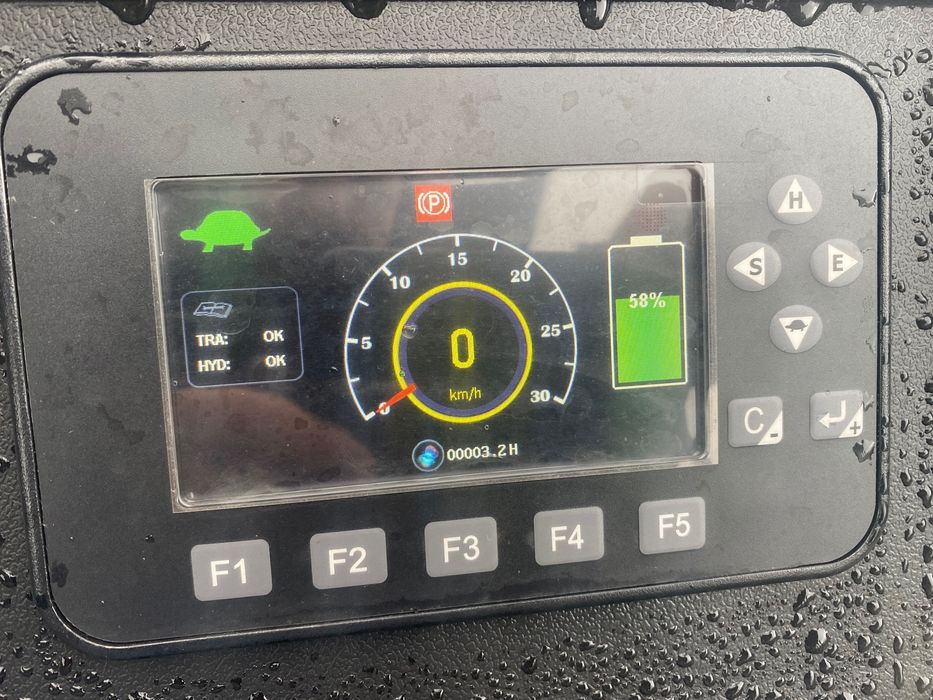 Empilhador eléctrico  Novo Noblelift 3.0T