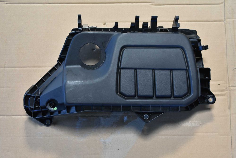 Vivaro Trafic Talento 1.6 DCI 18r górna osłona silnika 9345  2742