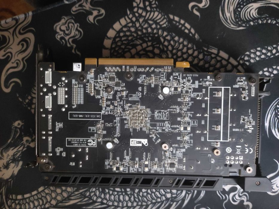 Продаю видеокарту AMD RX580 2048SP SAPPHIRE 4GB Б/У ідеальний стан!