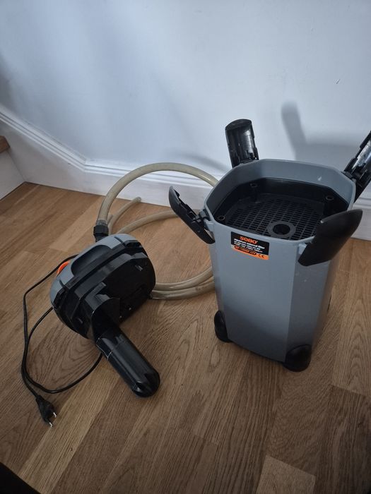 Zewnętrzny kubeł filtrujący do akwarium SOBO SF-1000F-UF