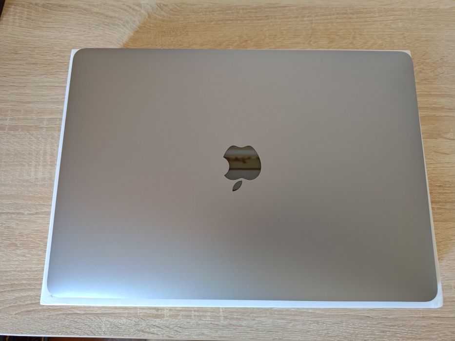 MacBook Air 13, 2020 M1, Space Gray (16GB / 256GB)