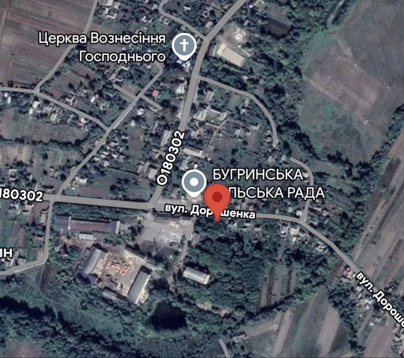 р Прямокутна ділянка в центрі села під забудову