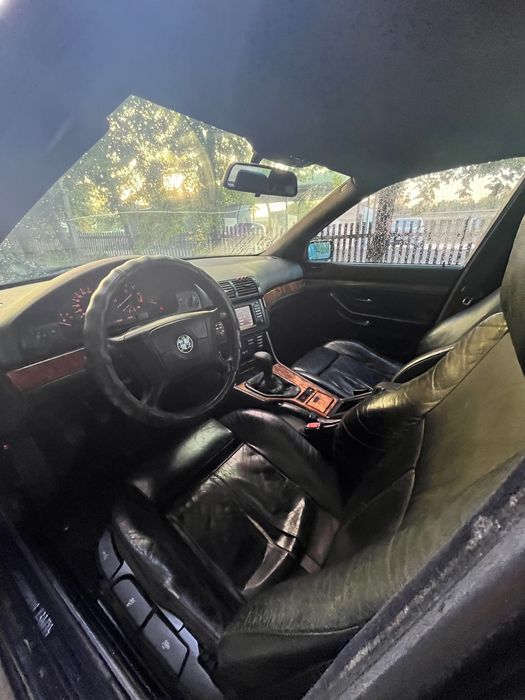 BMW 5 series 528i