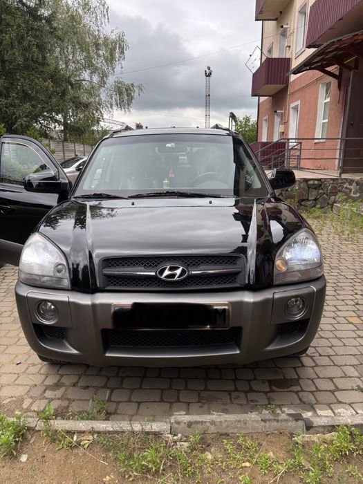 Продам хюндай туксон 2.0 автомат