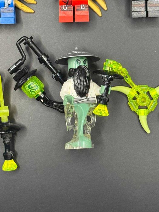 Lego NinjaGo Day of the Departed - Минифигурки НиндзяГо Дня