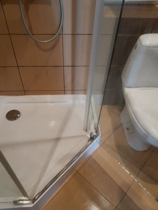 Kabina prysznicowa 90x90 z brodzikiem