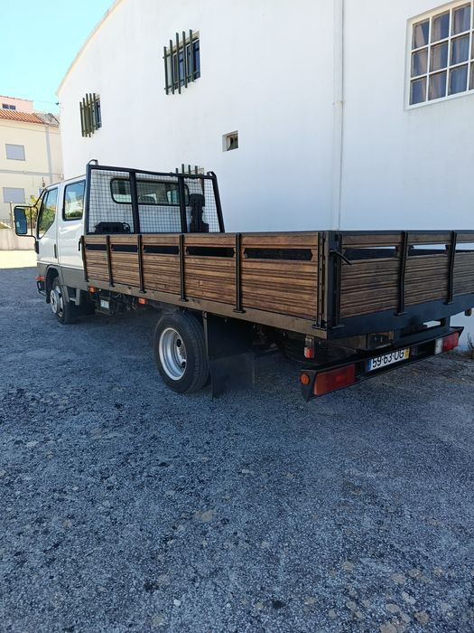 Mitsubishi Canter 7 lugares