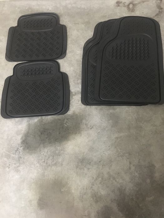 SEAT ATECA -Tapetes originais em borracha