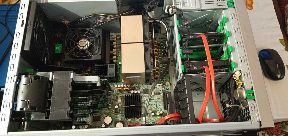 Комьютер/сервер/рабочая станция HP XW8600