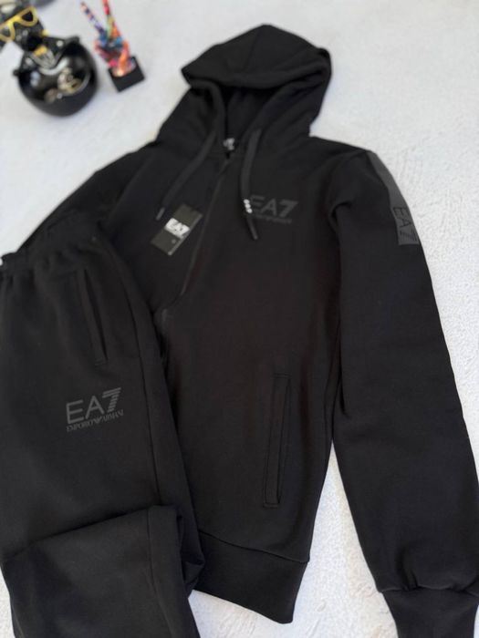 Спортивний костюм Armani EA7 Black