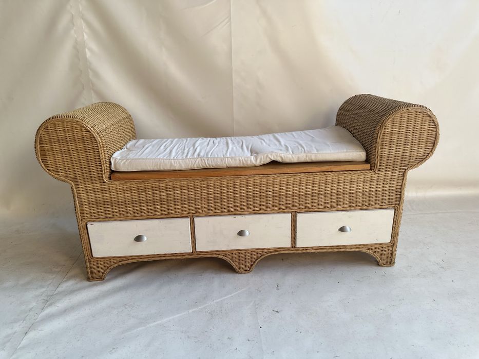 Komoda - ławka z kufrem