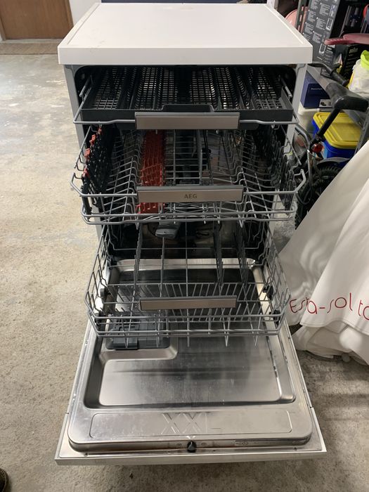 Maquina de lavar loiça AEG
