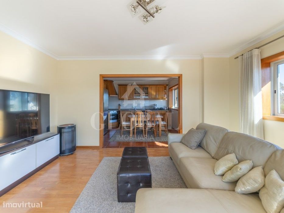 Apartamento T3 Paços De Brandão