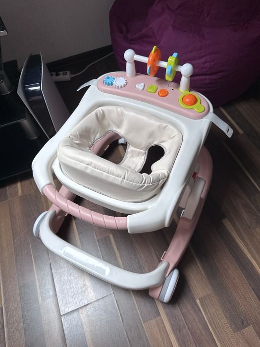 Ходунки рожеві ,baby walker