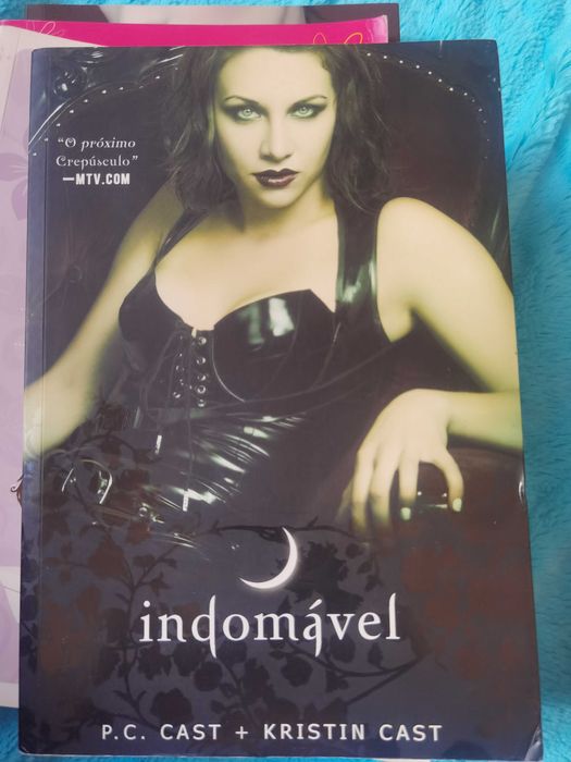 Indomável de Kristin Cast