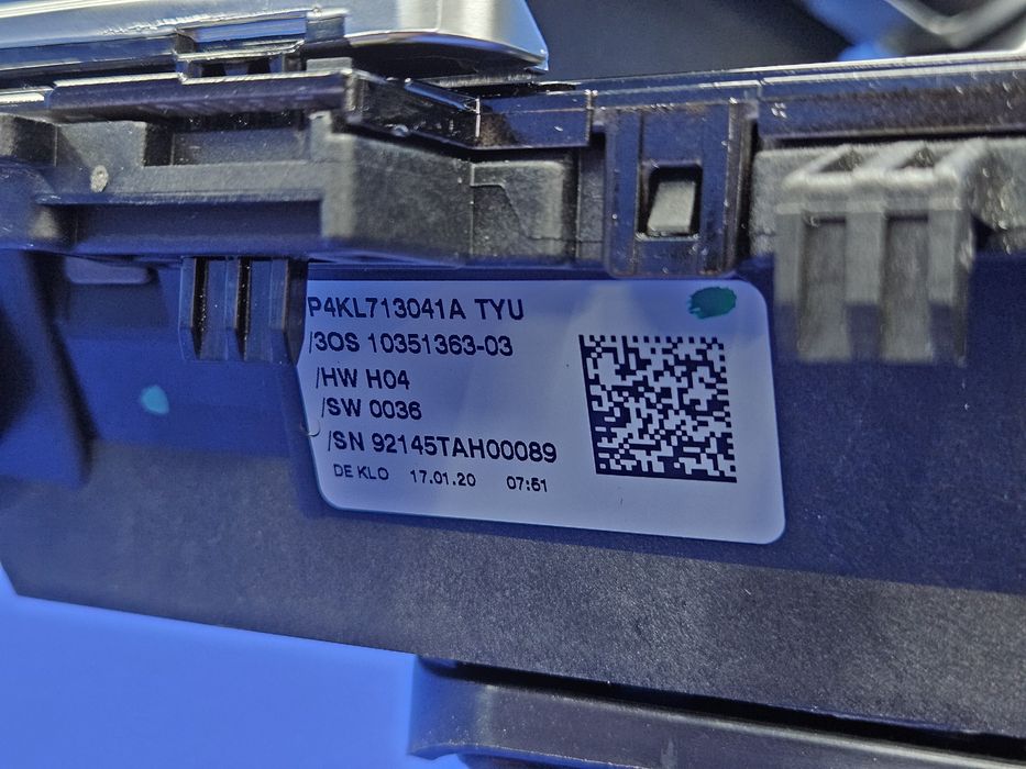 PANEL środkowy AUDI Q8 E-TRON mieszek wyświetlacz drive select mmi