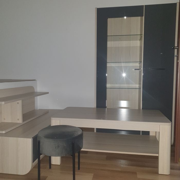 Stolik  ława  i pufa  odbior osobisty tylko