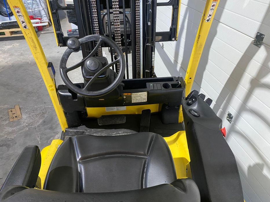 Empilhador Hyster Elétrico