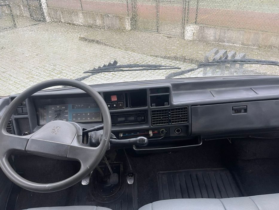 Vendo ou troco peugeot j5